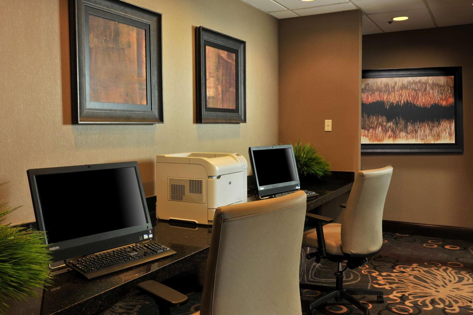 Embassy Suites Des Moines Downtown Exteriör bild